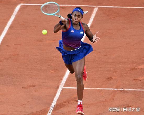 拜尔斯展示 拜尔斯展示